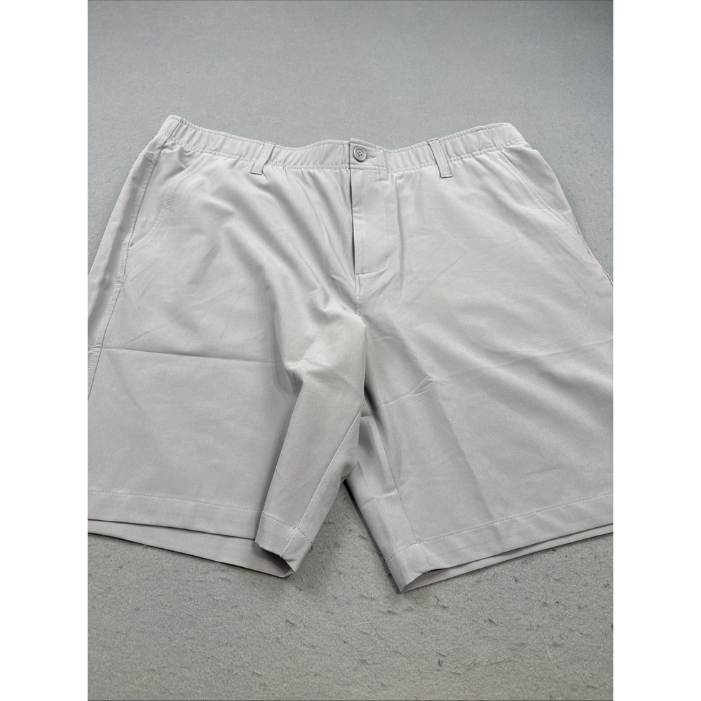Under Armour Golf Shorts Gray 9" Stretch Performance Men Size 40 NWT